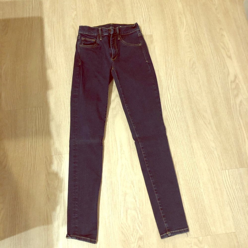 Dark skinny jeans